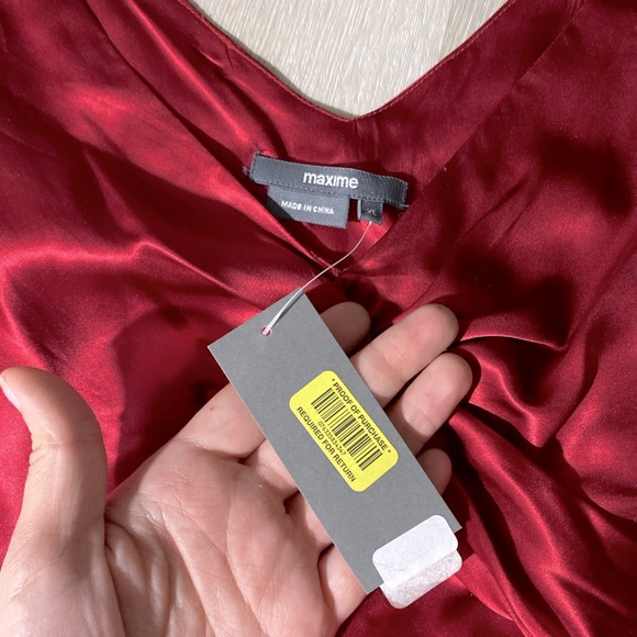 Red top - Picture 2 of 3